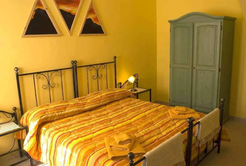 Bed and Breakfast I Colori Del Sole Fiumefreddo di Sicilia 2*,